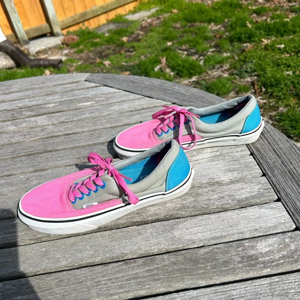 Vans Off The Wall Classic grey blue pink Skate Shoe Men’s 6.5 Womens 8 authentic